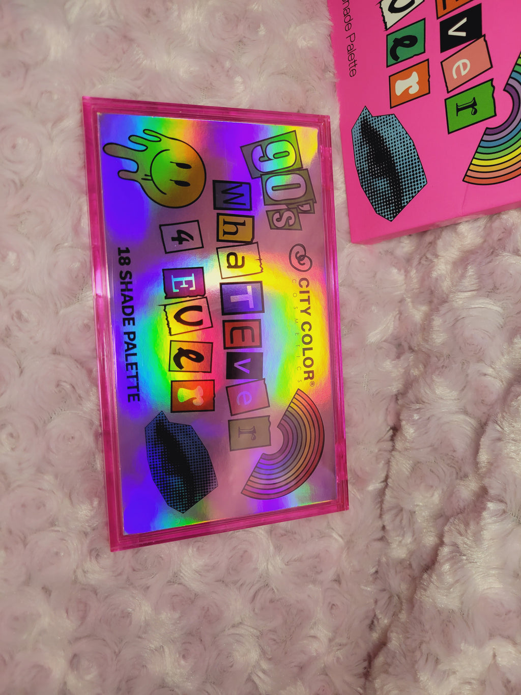 City Color "90's WhAtEvEr 4 EvEr" – Paleta de 18 Sombras