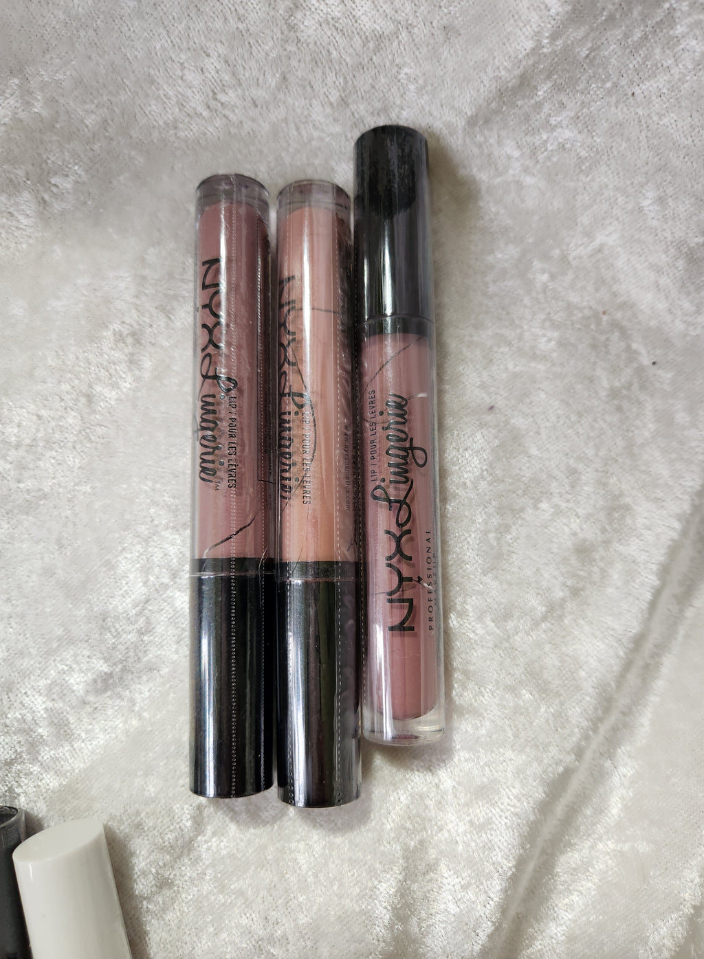 Colección de Labiales Líquidos Mate – Alta Pigmentación