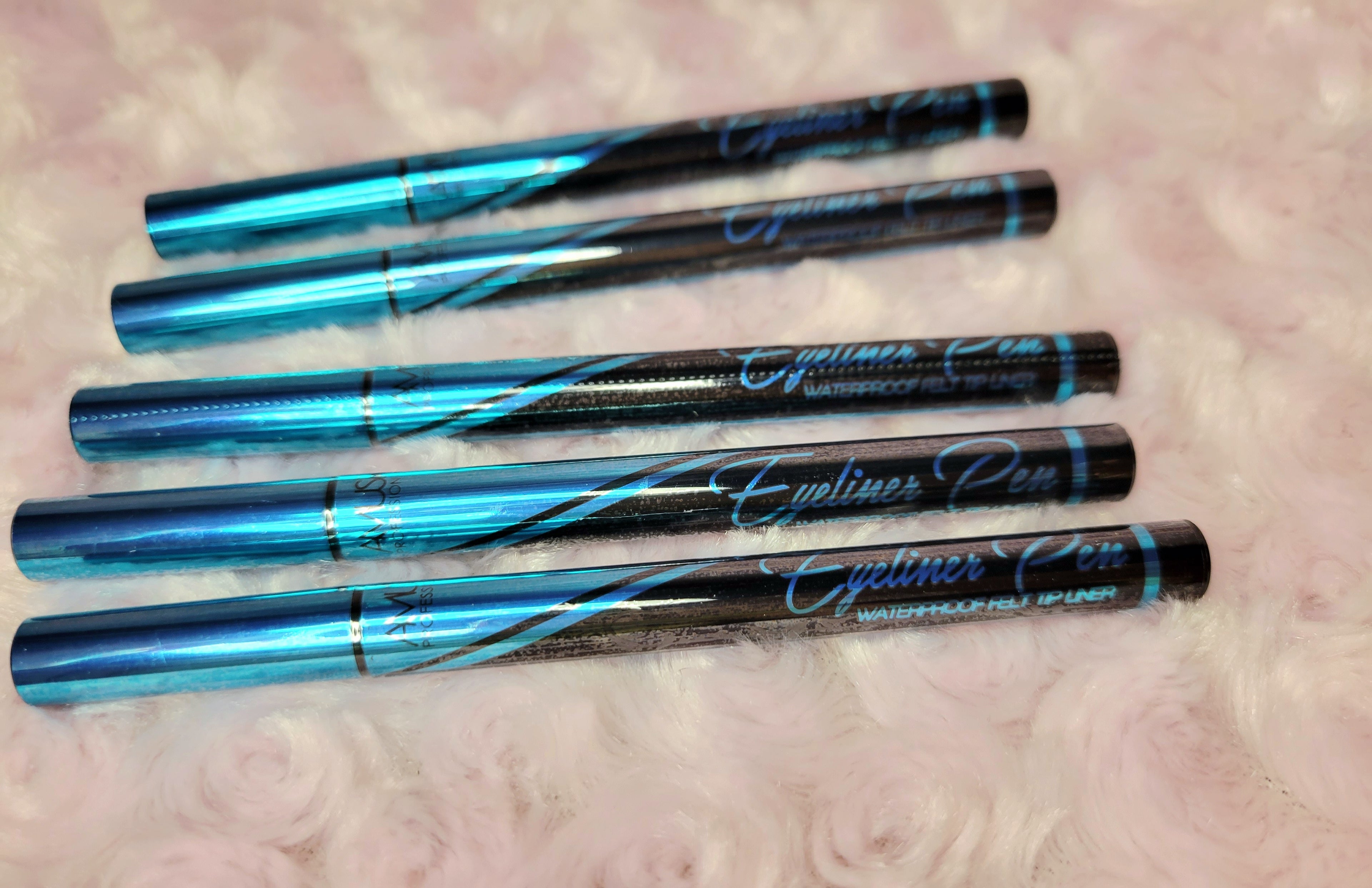 🖋️ AMUSE - Eyeliner Pen: Delineador en Plumón Waterproof